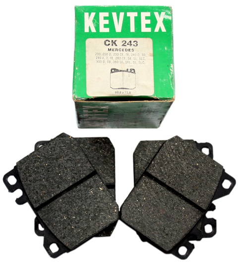 Przednie klocki hamulcowe Mercedes 200-560 Indeks: CK 243